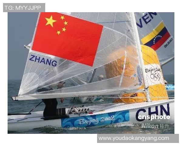中国队晋级奥运帆船决赛,比赛画面美如画