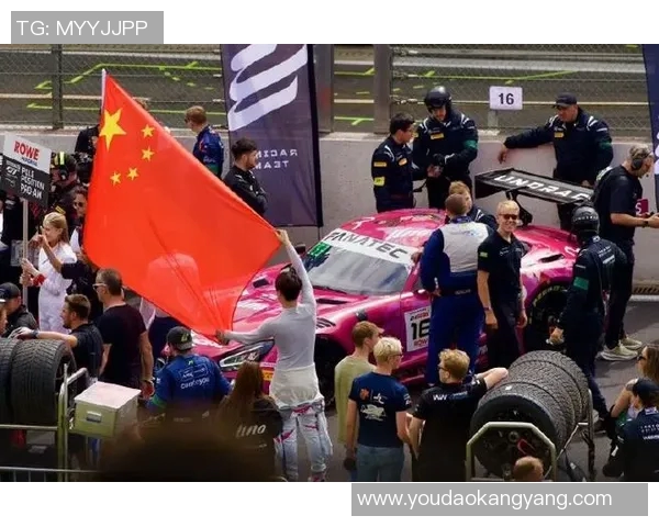 中国赛车队获亚洲耐力赛季军，展现团队实力